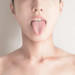 「舌磨き」と「オイルうがい」を習慣化して全身ケア