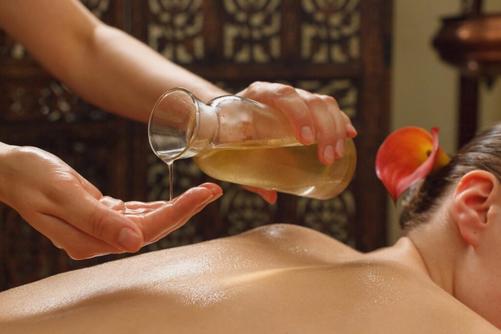 マッサージオイル